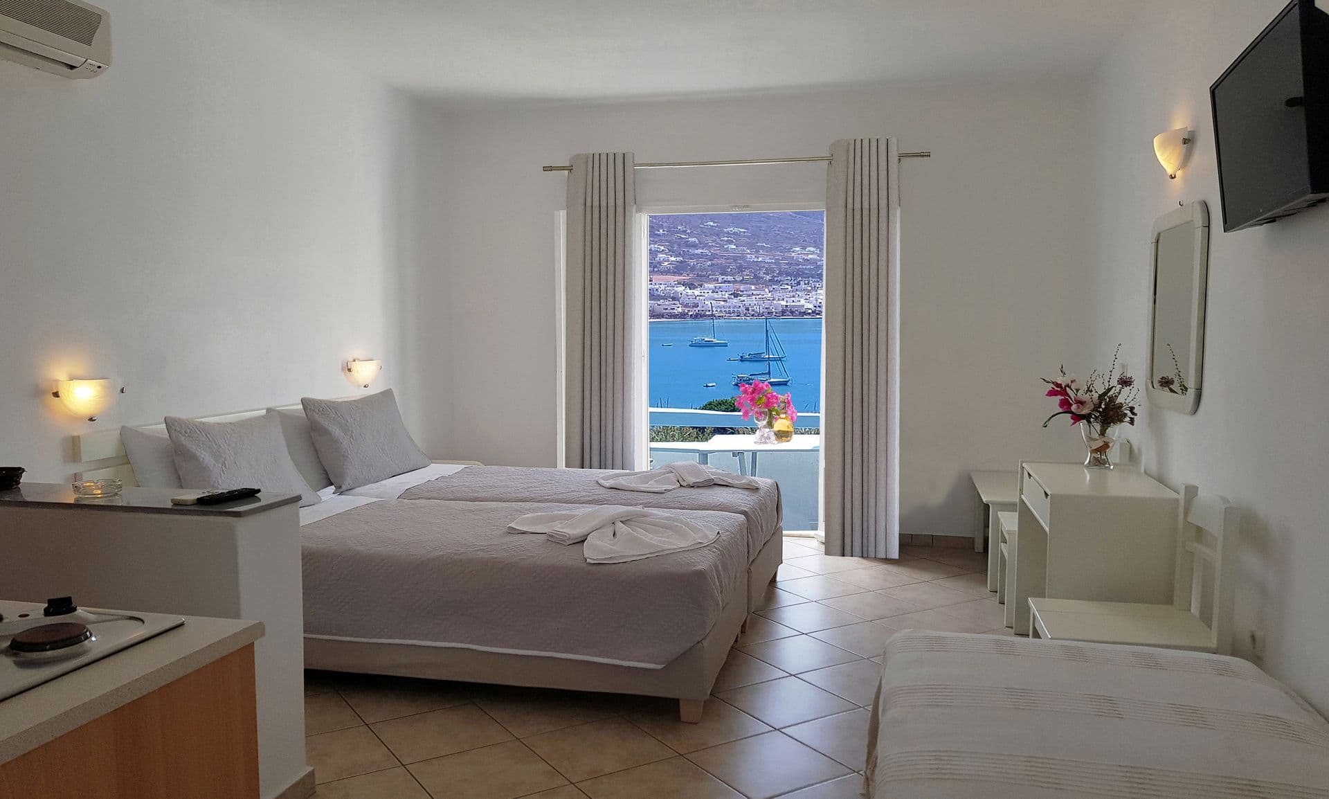 Deluxe 1st Floor Sea View Studio for Three