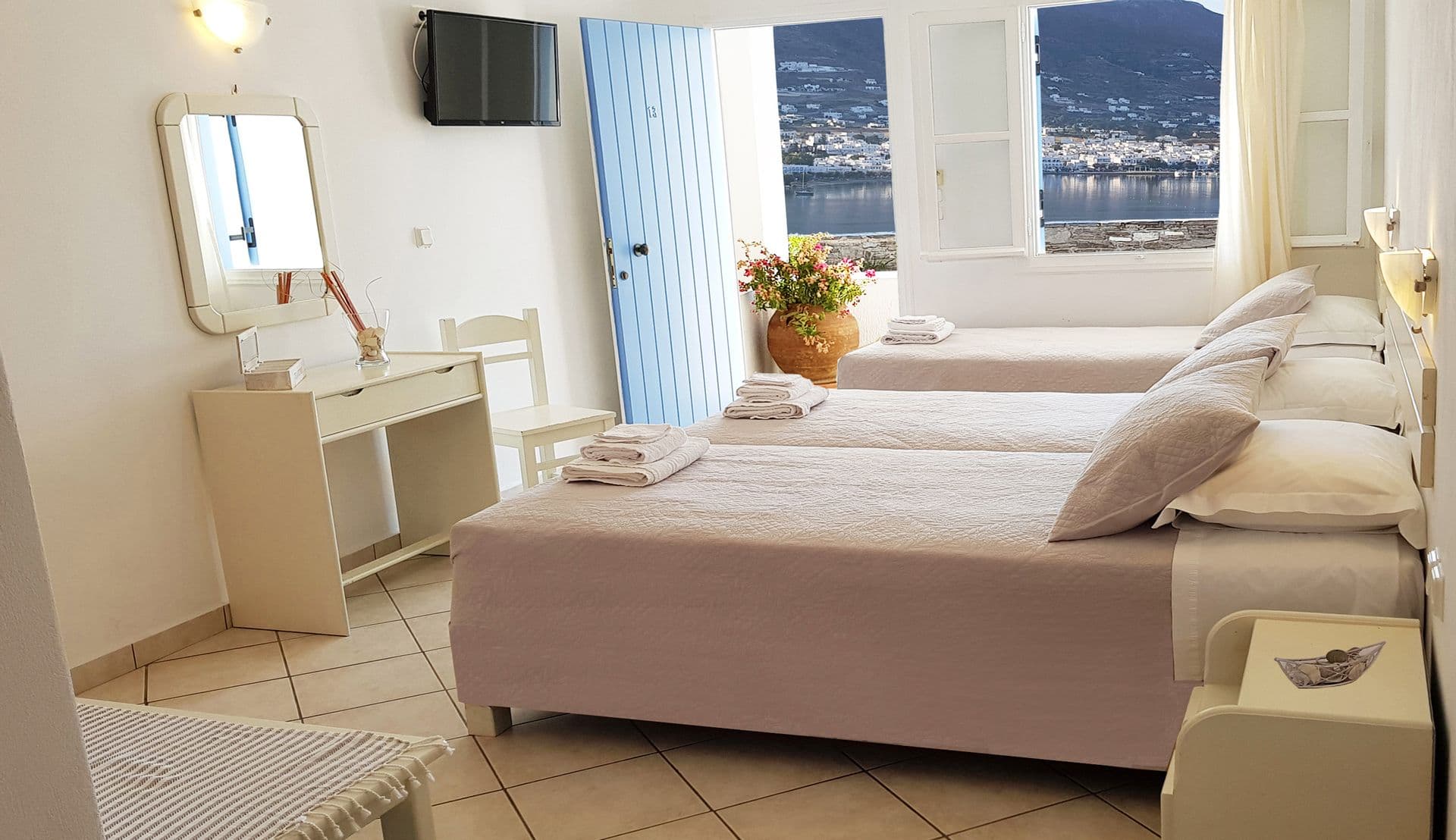 Ground Floor Sea View Studio for Two or Three
