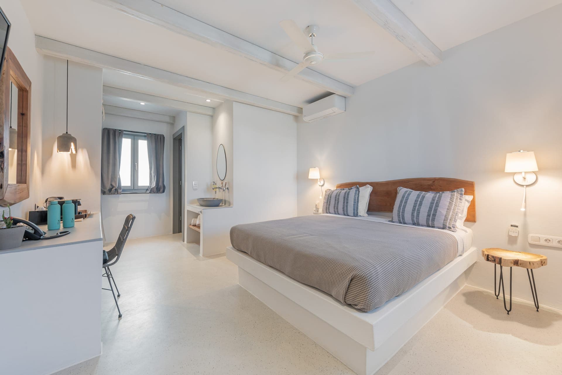 Standard Double Suite with Partial Sea View