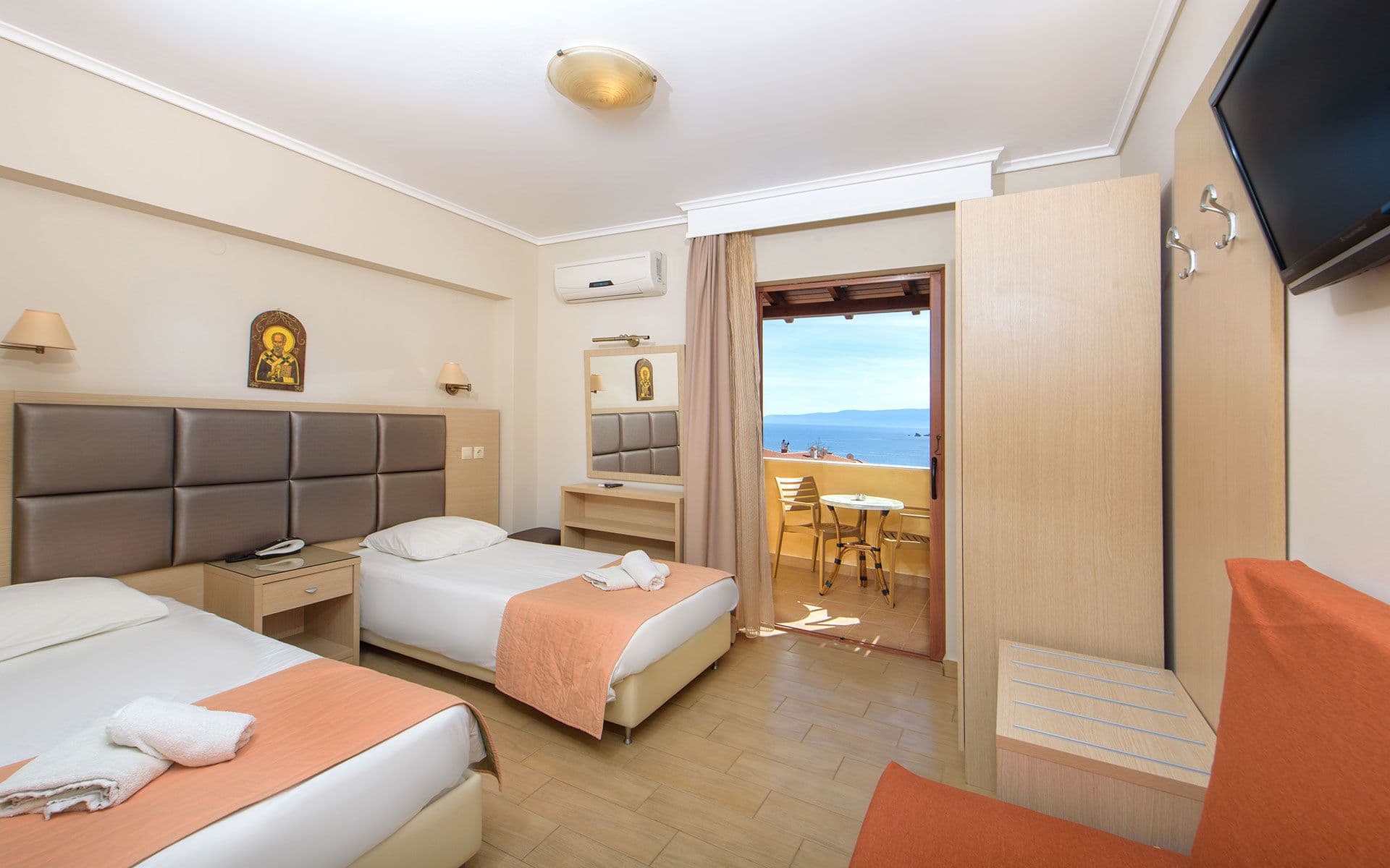 Twin Room Sea View with Extra Bed