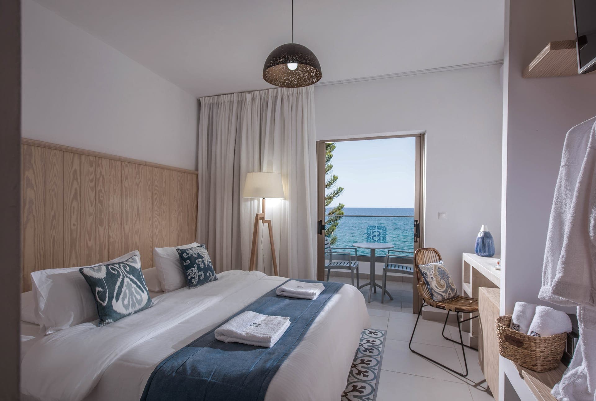 Deluxe Room with Sea View