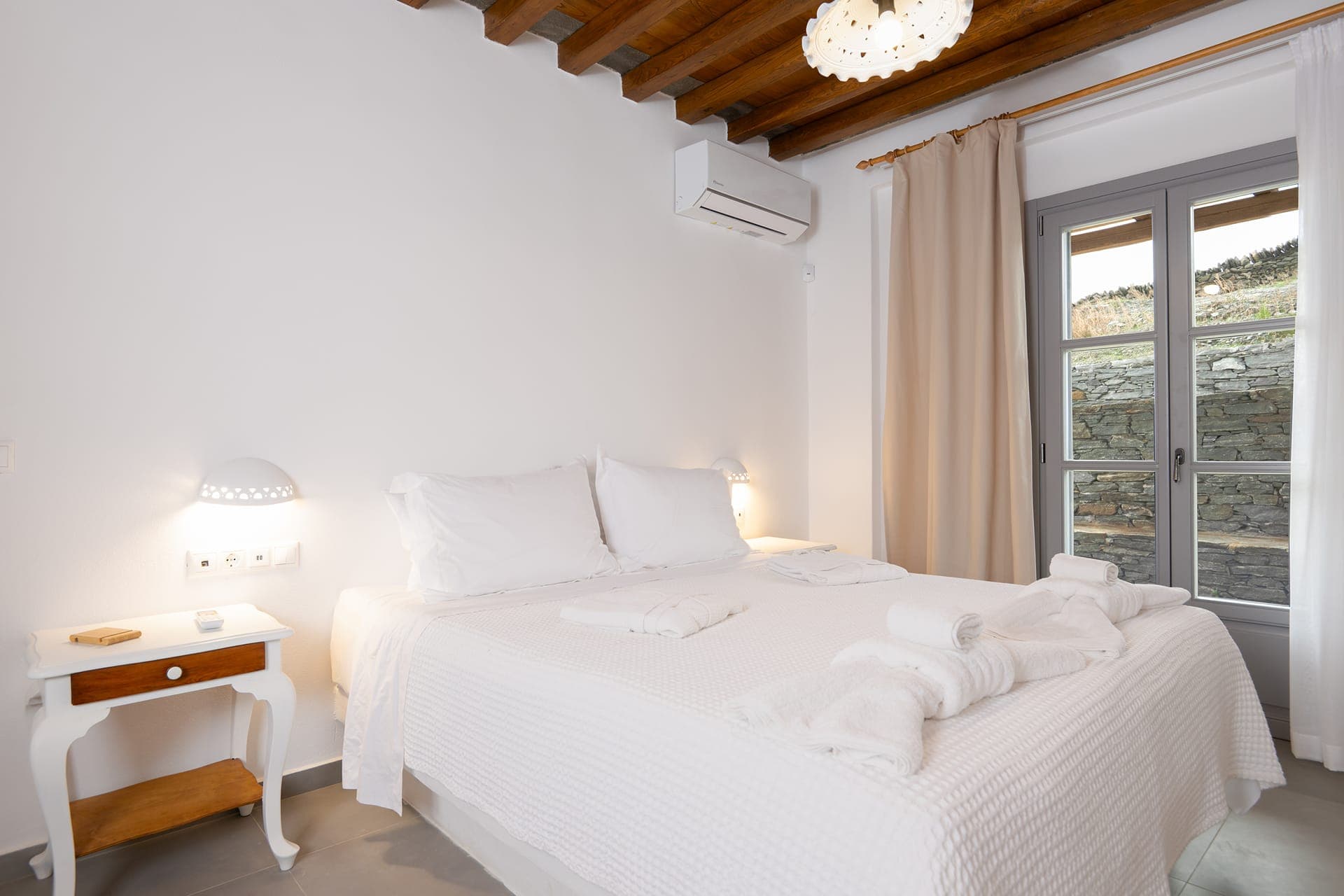 2-Bedroom Apartment with Sea View - Kalma