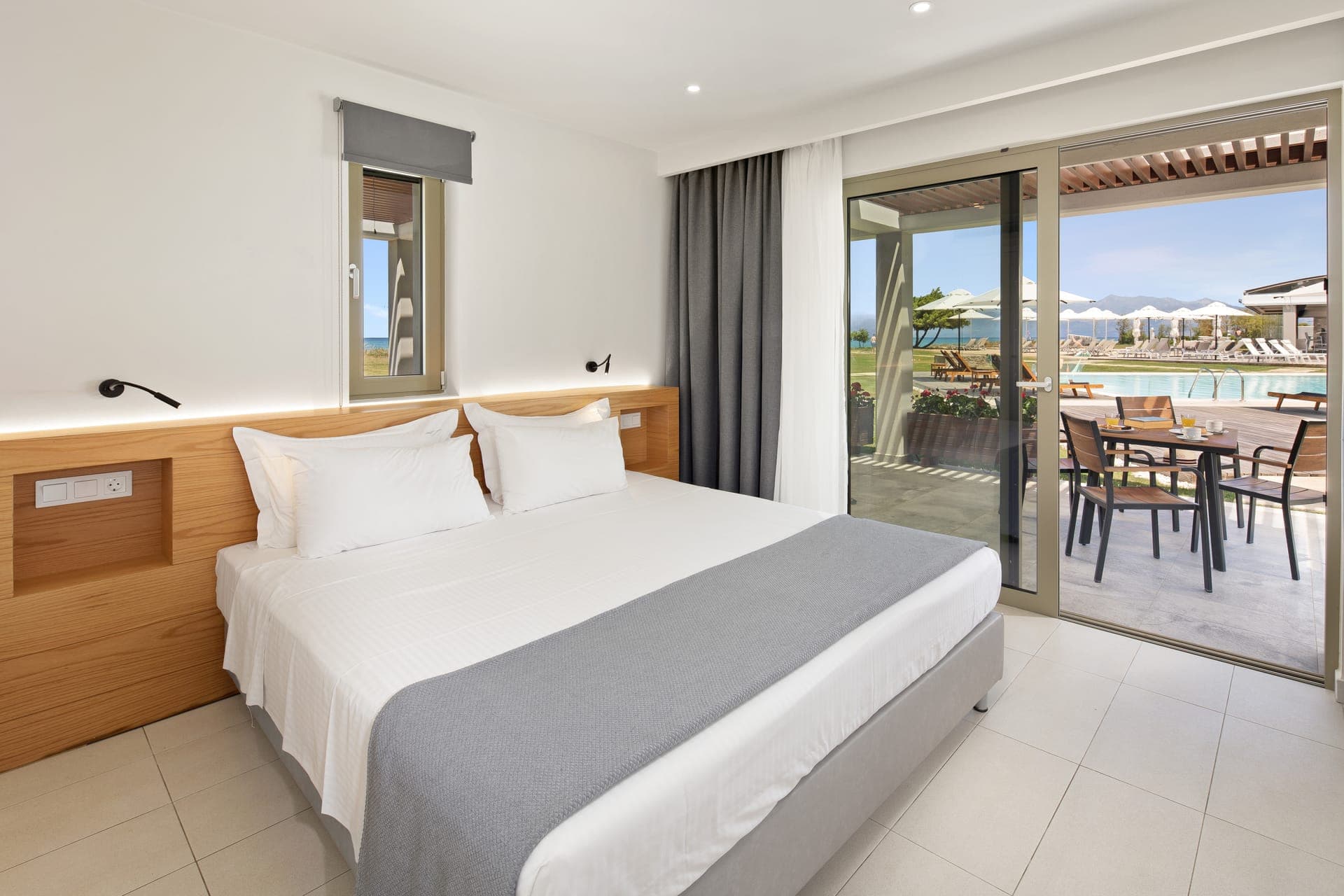 Deluxe Double Suite with Direct Sea View