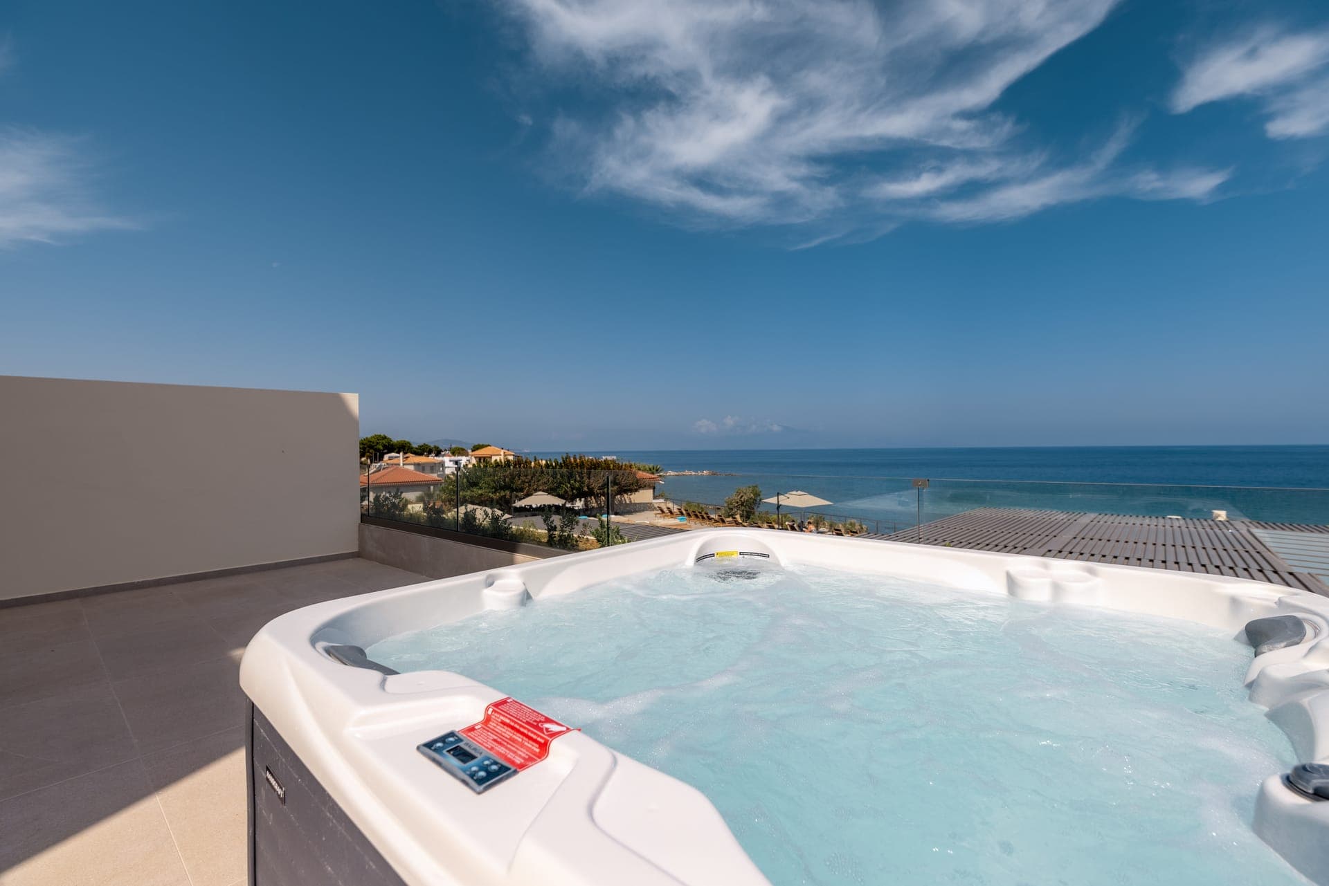 Executive Suite SeaView Jacuzzi