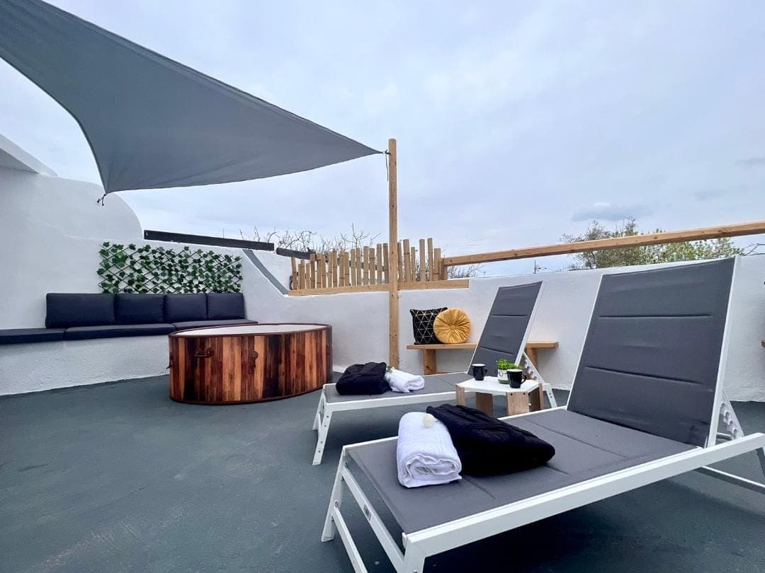 One Bedroom Apartment 6 pax with outdoor hot tub