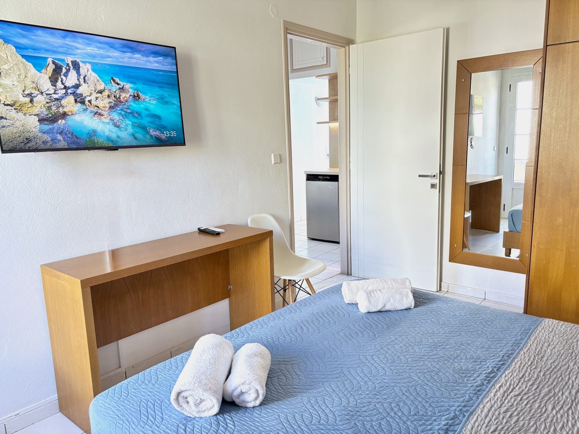 Standard One-Bedroom Apartment with Balcony
