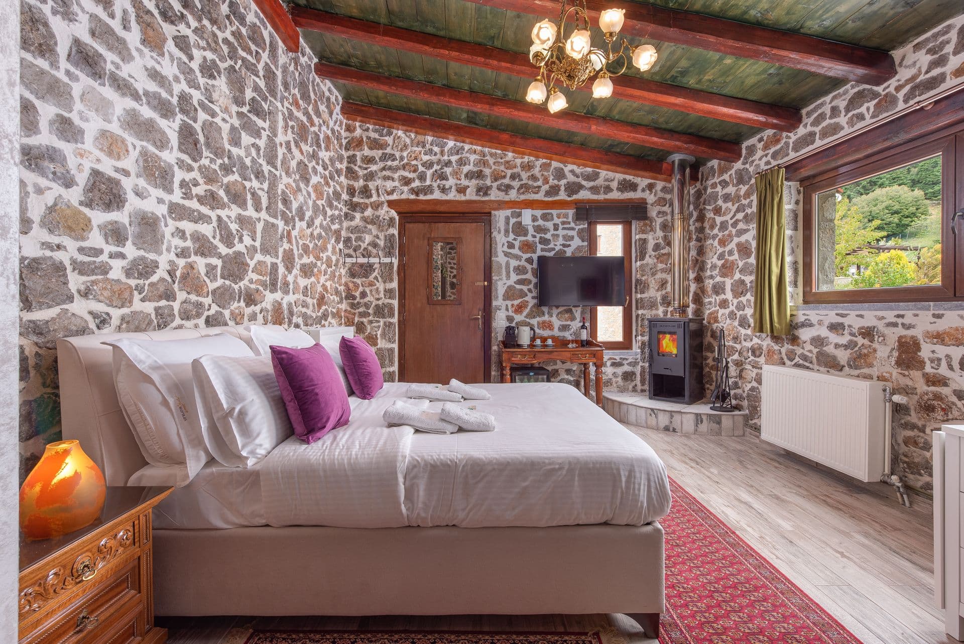 Junior Chalet Defkalion