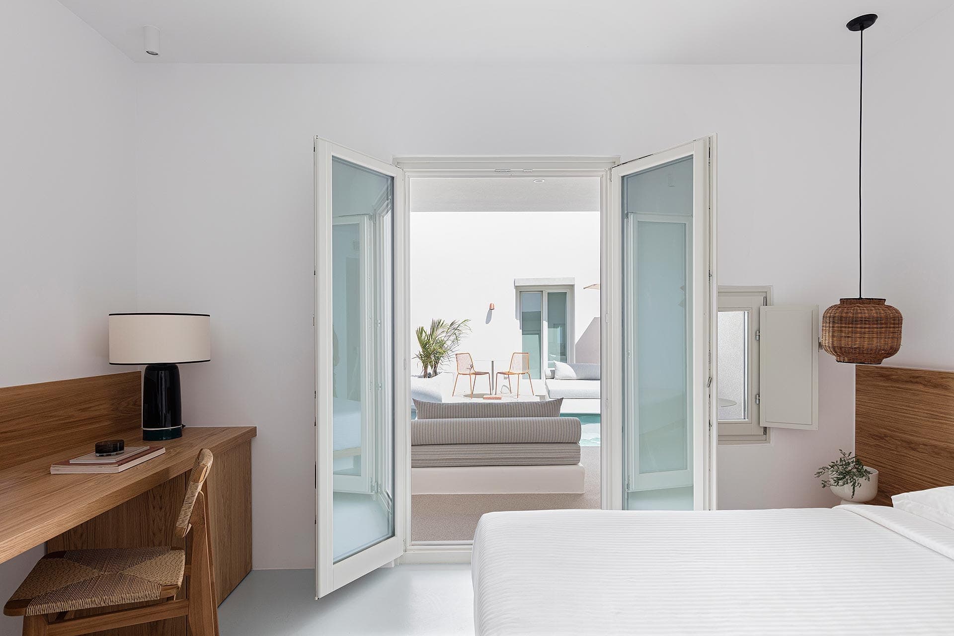 Junior Suite Shared Pool