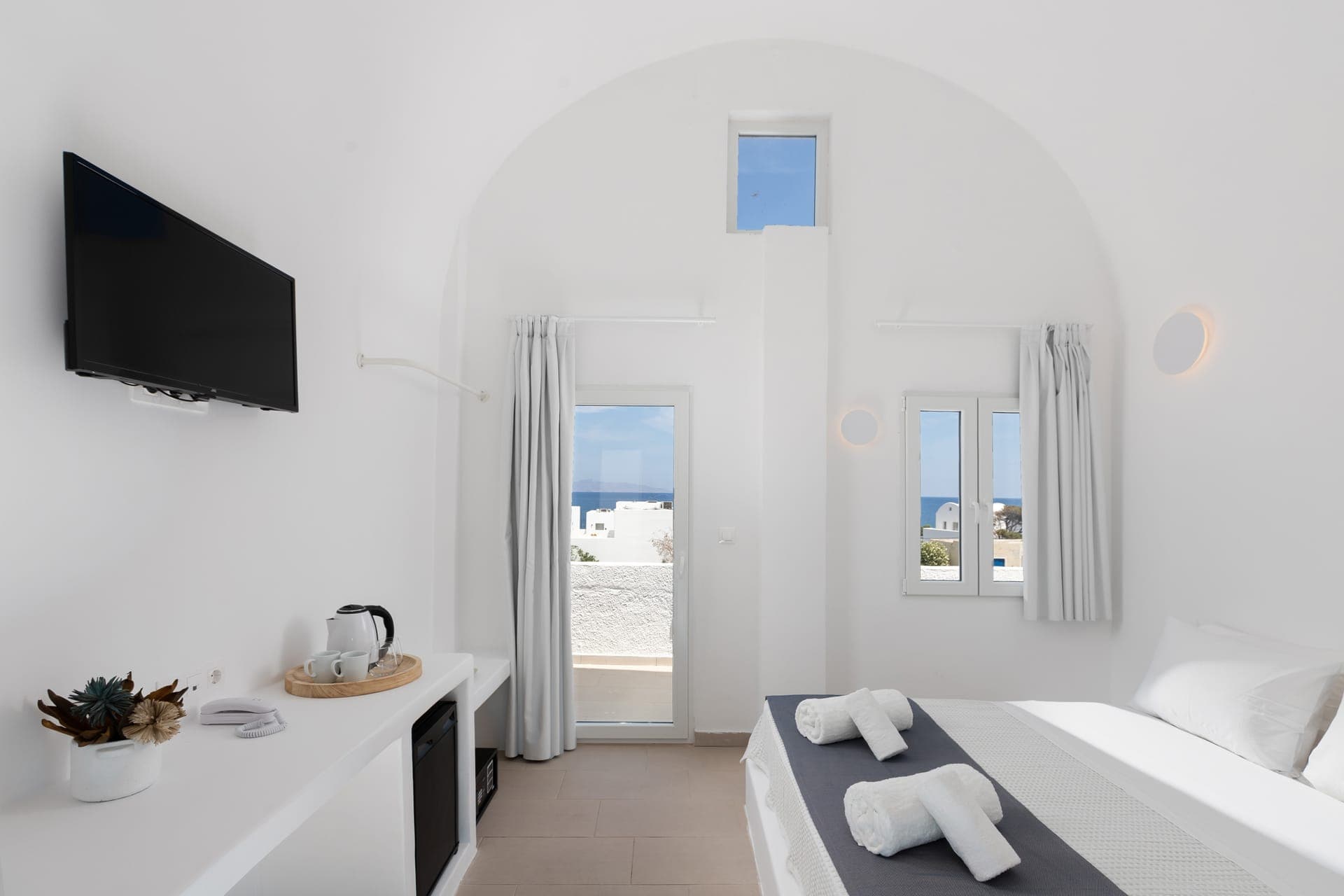 Superior Room with Jacuzzi & Sea View
