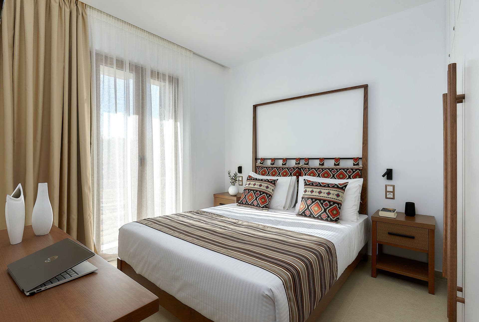 One Bedroom Suite with Outdoor Hot tub and Garden & Pool View