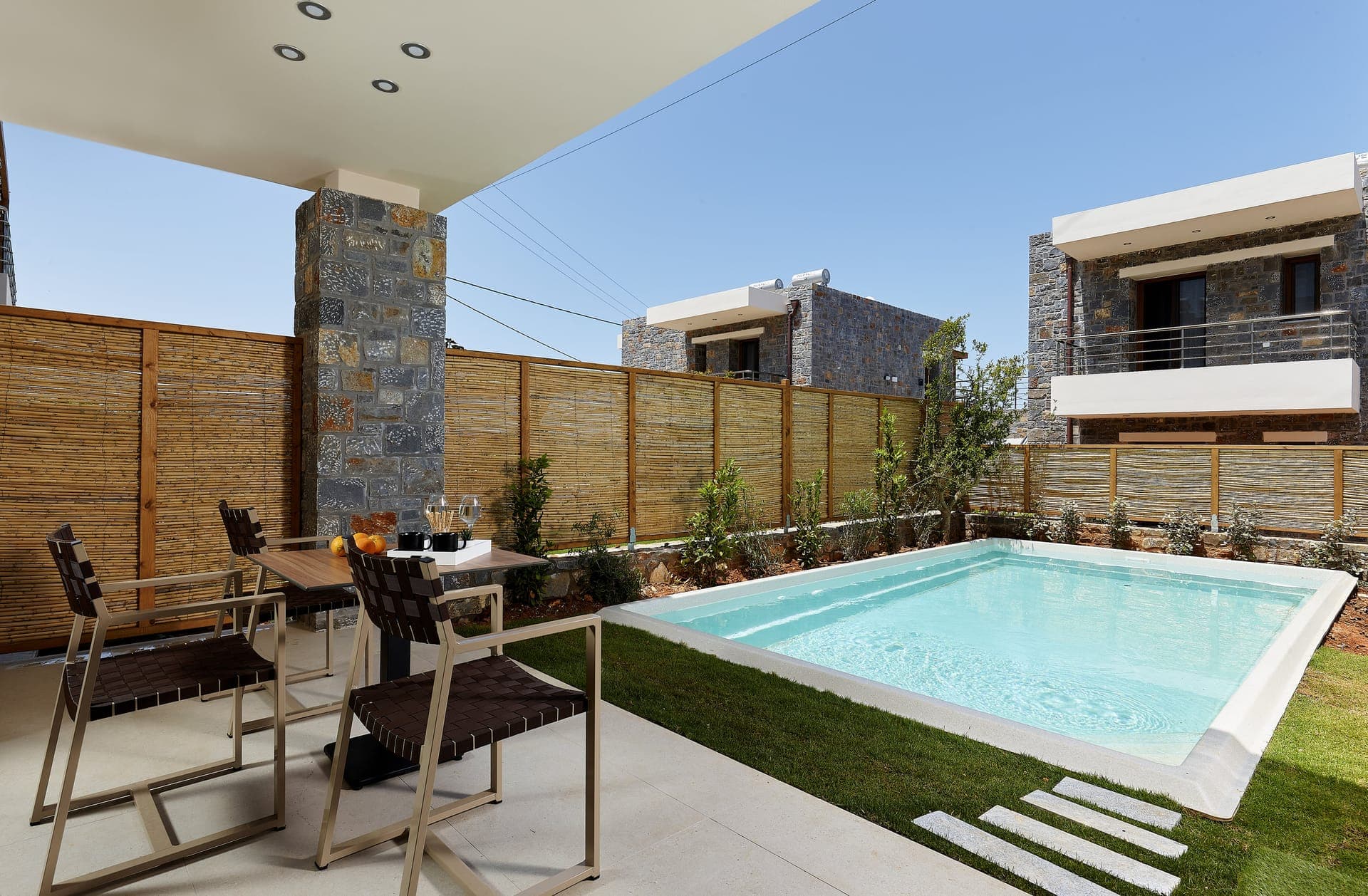 One Bedroom Suite with Private Pool and Garden