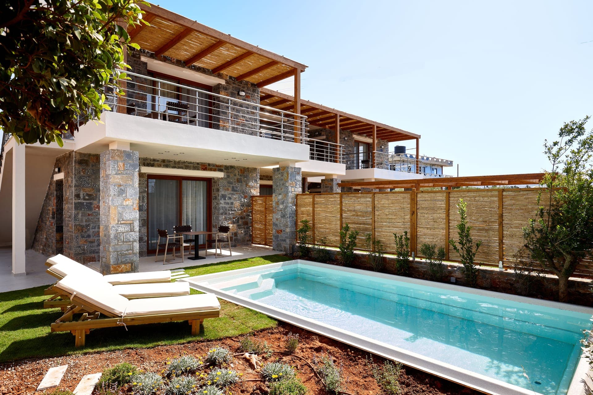 Two Bedroom Villa with Private pool Outdoor Hot tub and Garden