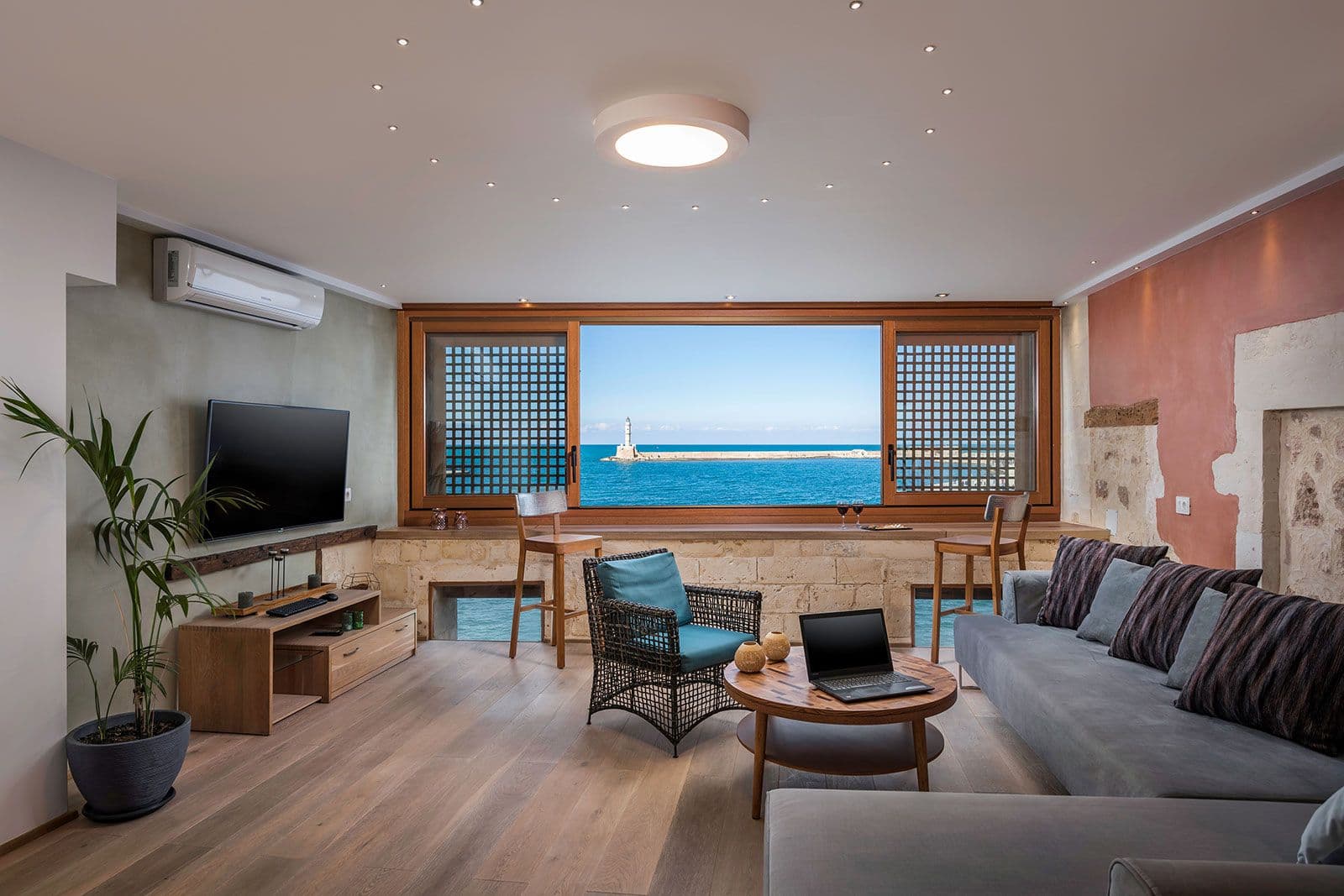 Deluxe Sea View Suite - 90 m²