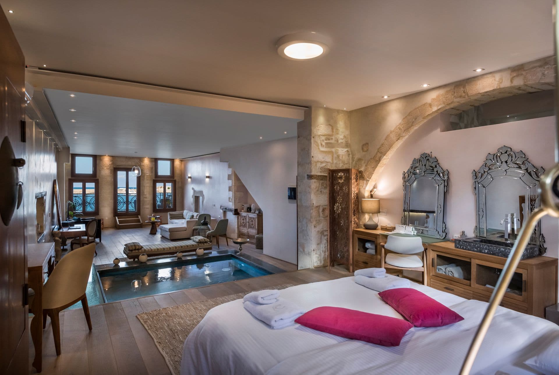 Superior Sea View Suite with Heated Plunge Pool and Balcony - 90 m²