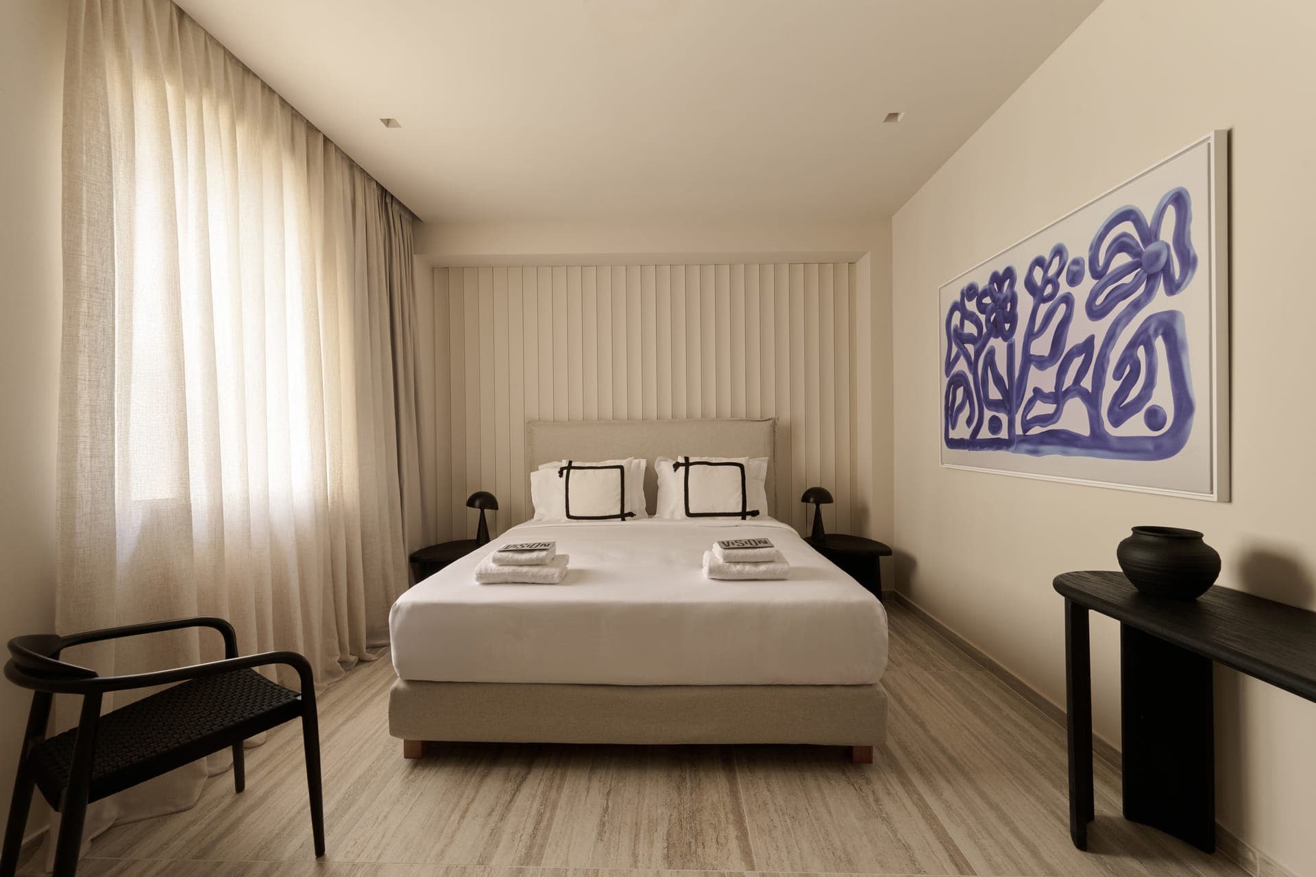 Finders Top Floor One Bedroom Suite