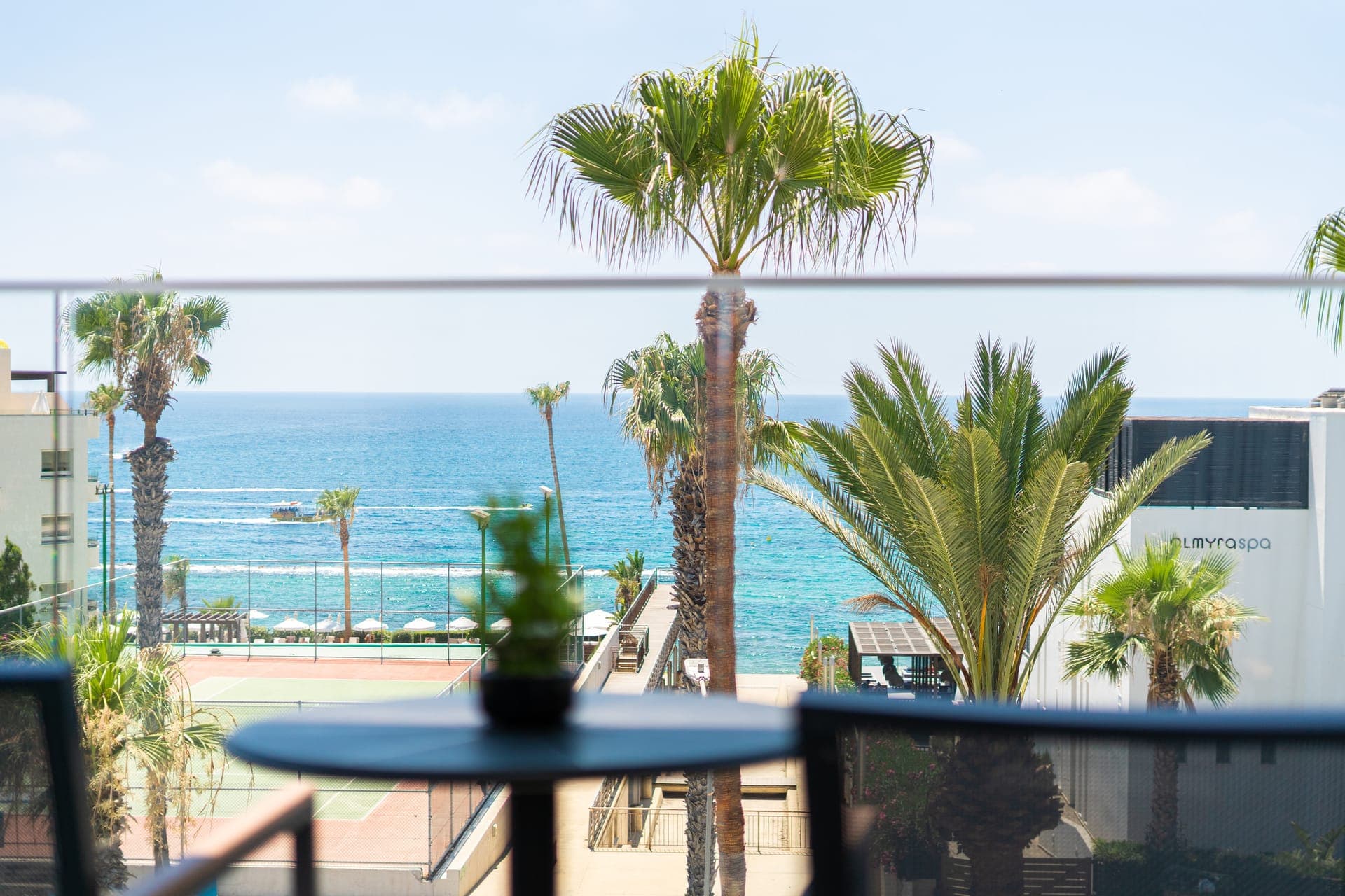 Deluxe Suite with Sea View