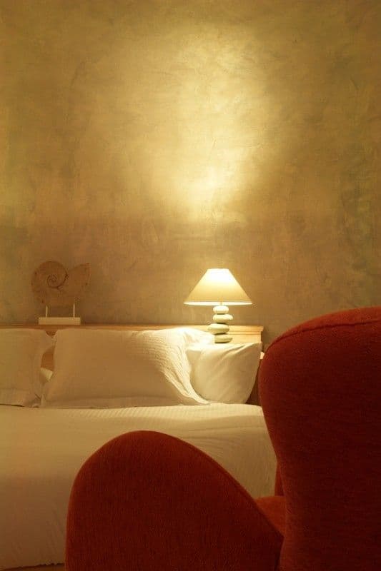Pearl Honeymoon Suite