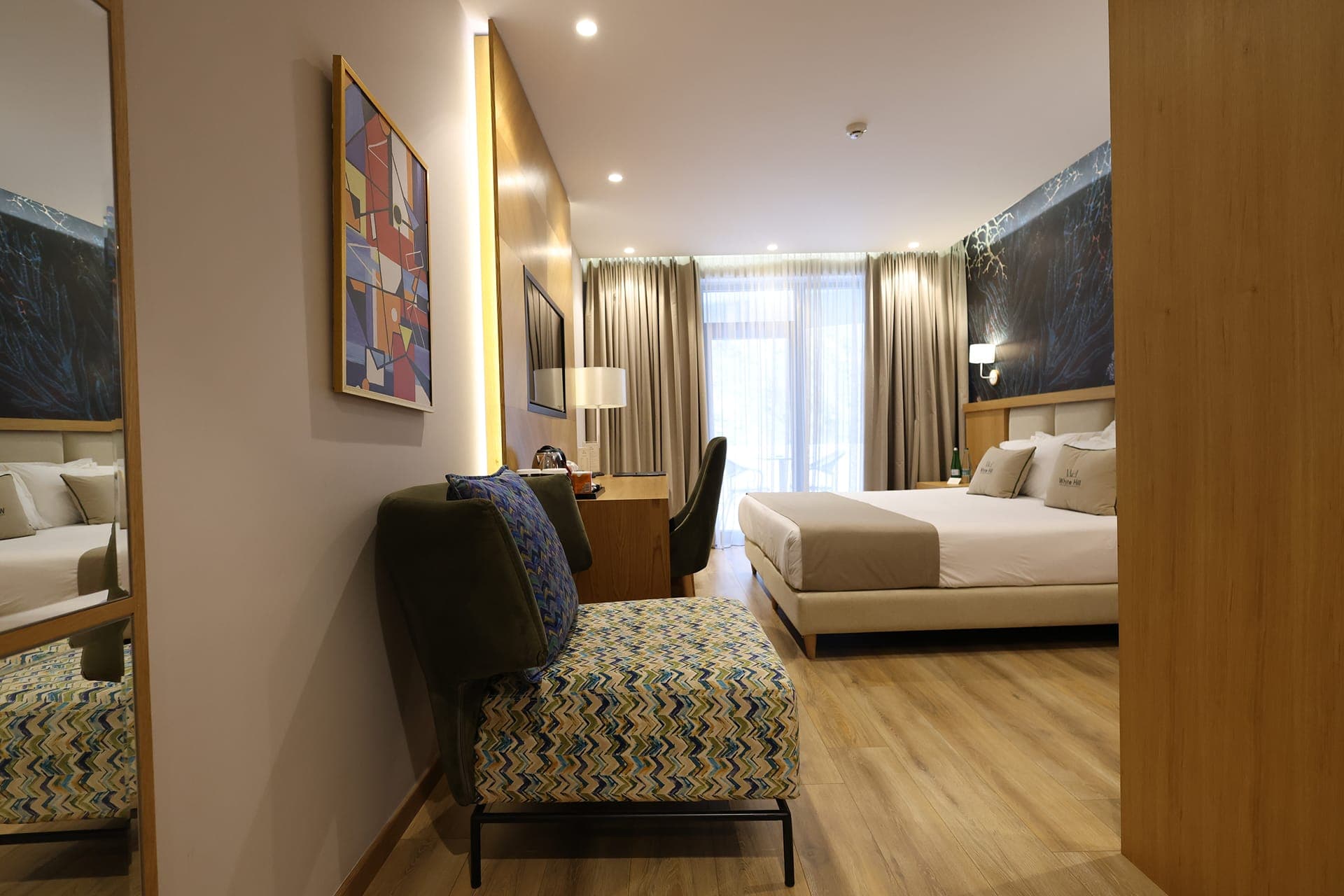 Suite with Balcony and Garden View