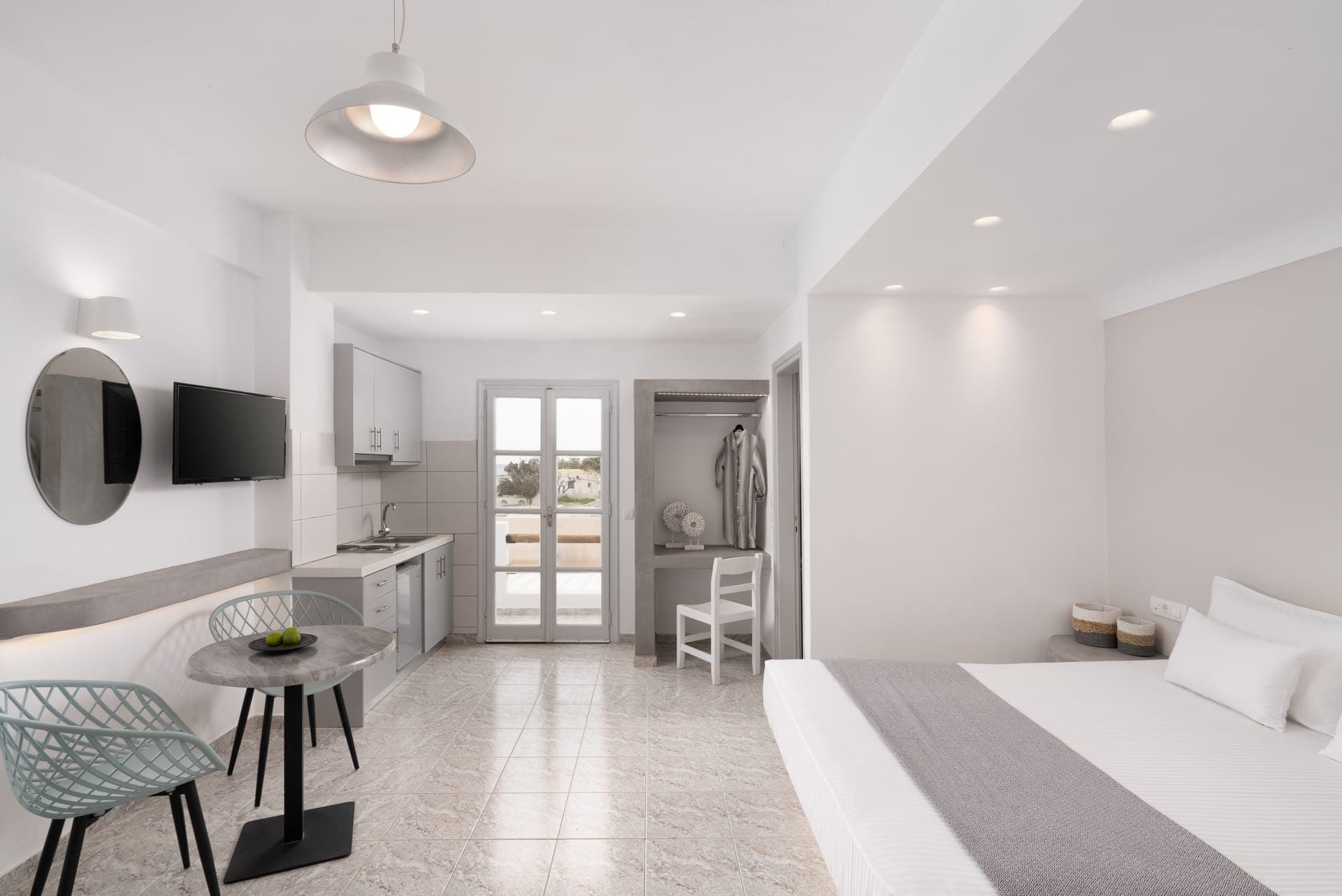 Loft - Split Level with Sea View (4 Adults)
