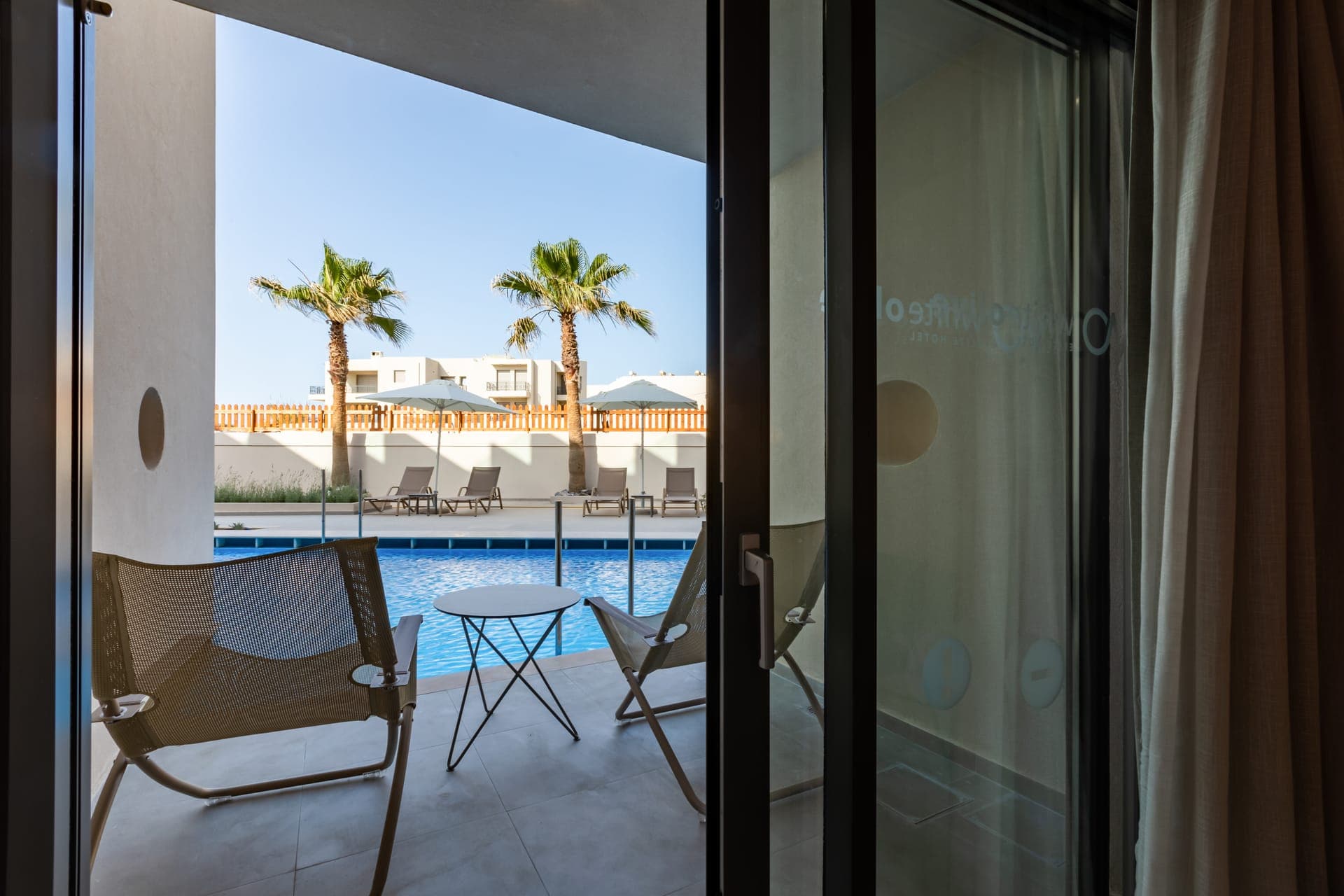 Triple Swim Up Room