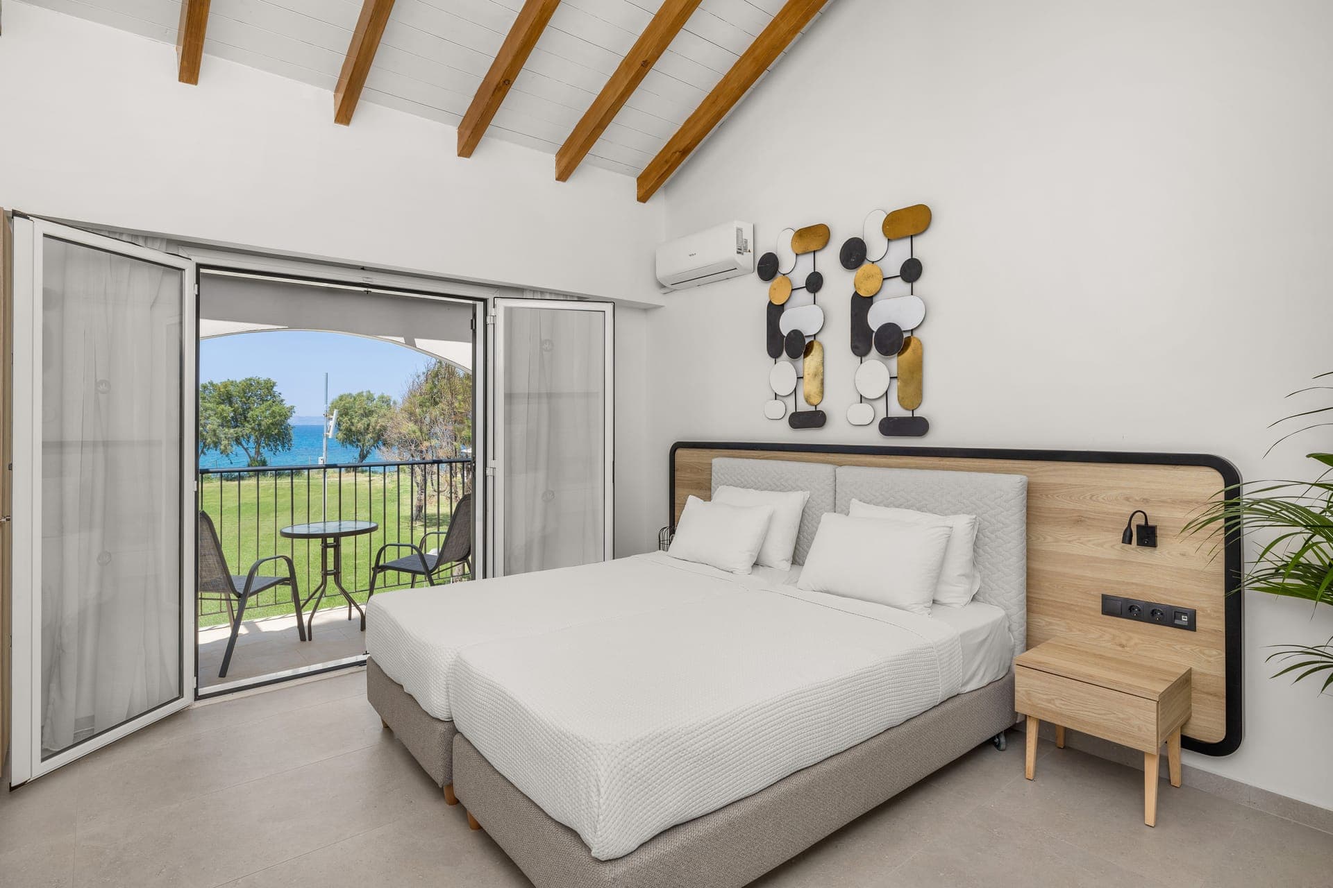 Family Suite with Side Sea View