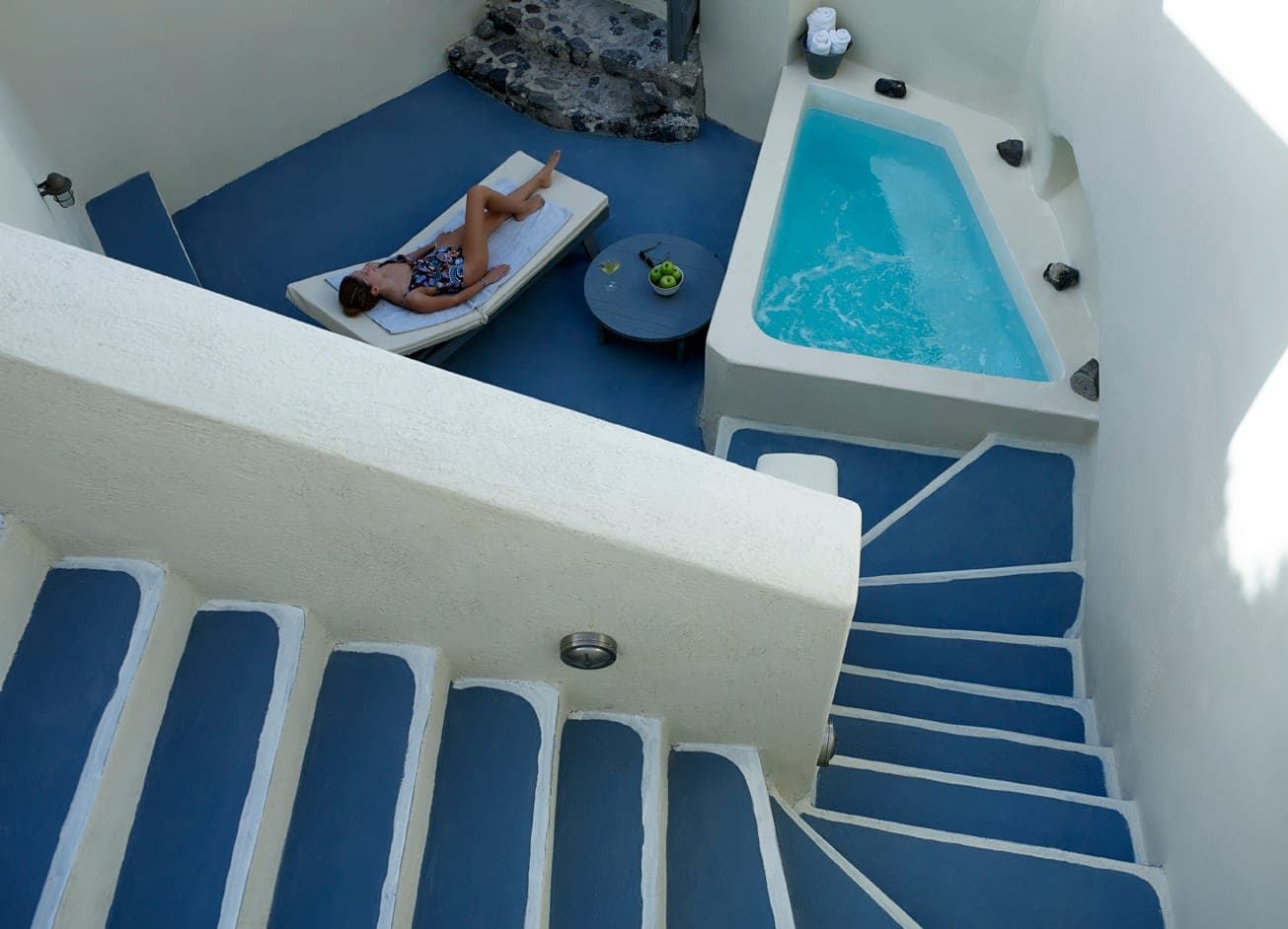 Honeymoon Suite with Private Jacuzzi