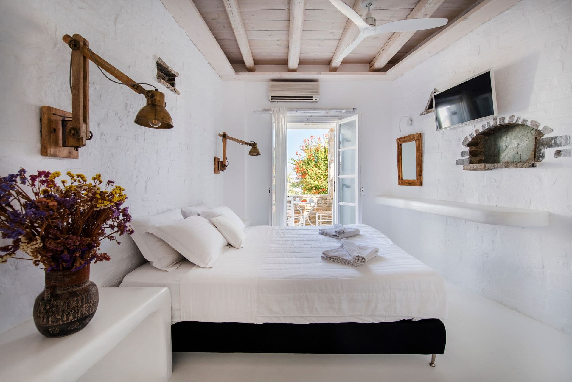 Premium Room with Pool View