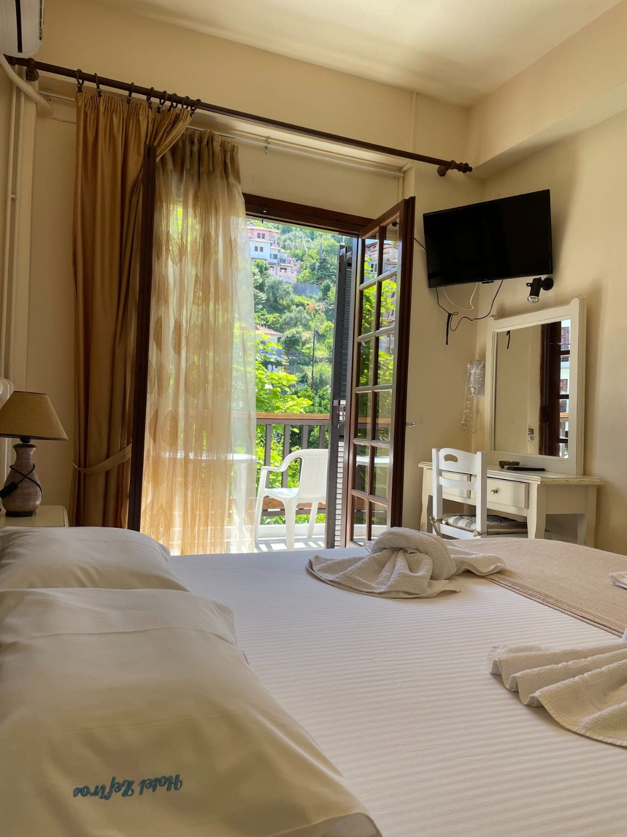 Double Room With Mountain View