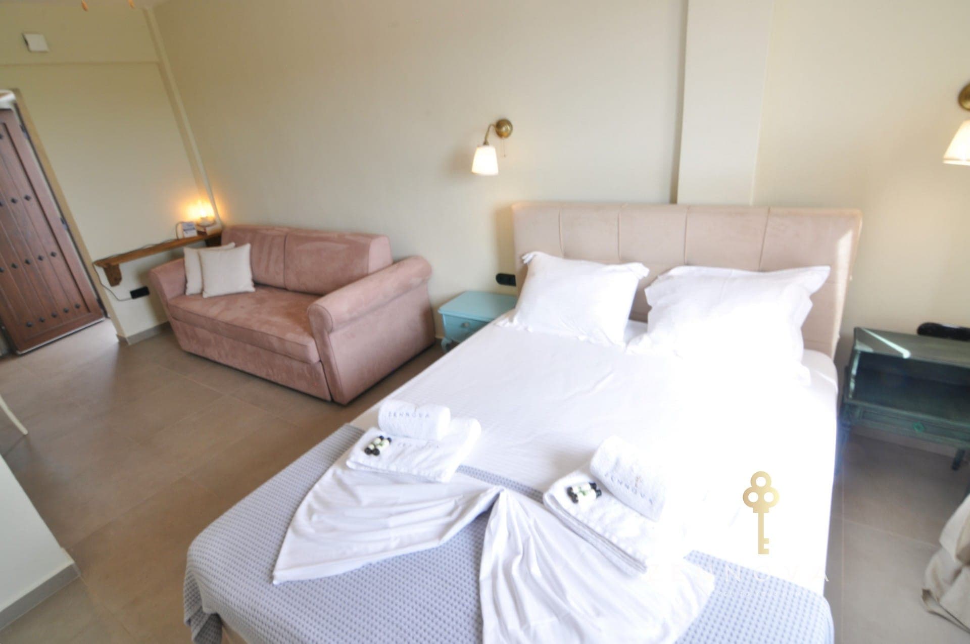 Zennova #61 Boutique Studio in Nikiti